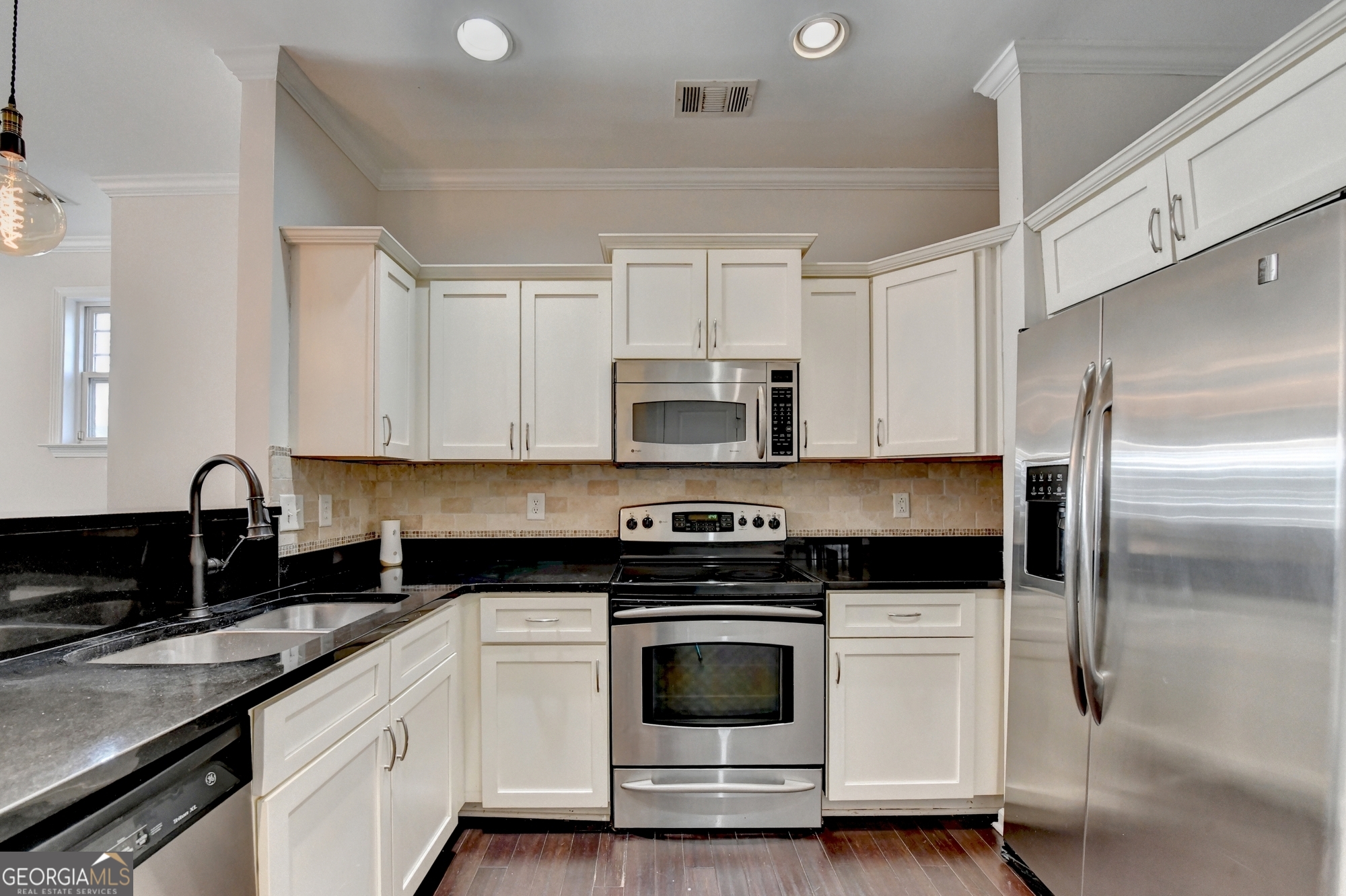 380 Grant Circle SE Atlanta GA 30315
