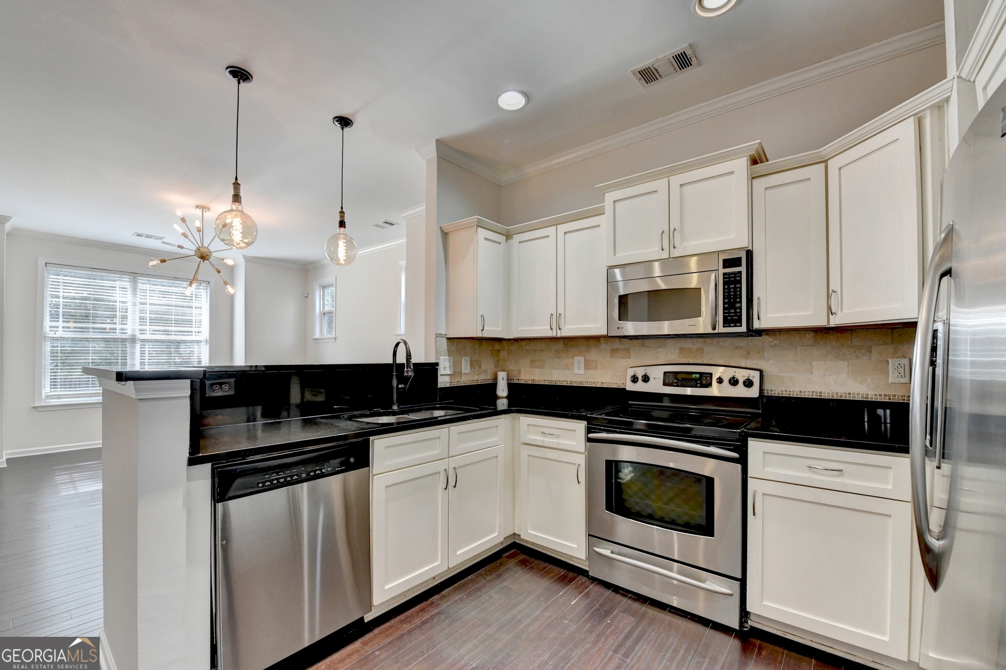 380 Grant Circle SE Atlanta GA 30315