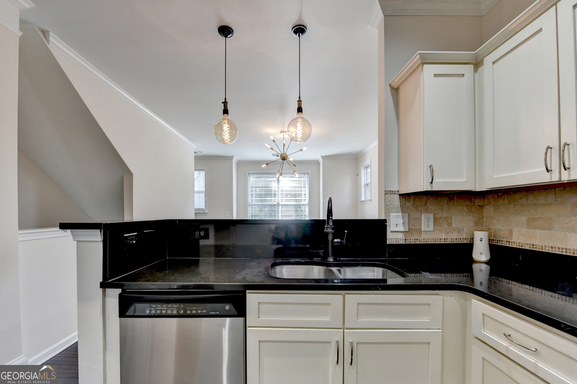 380 Grant Circle SE Atlanta GA 30315