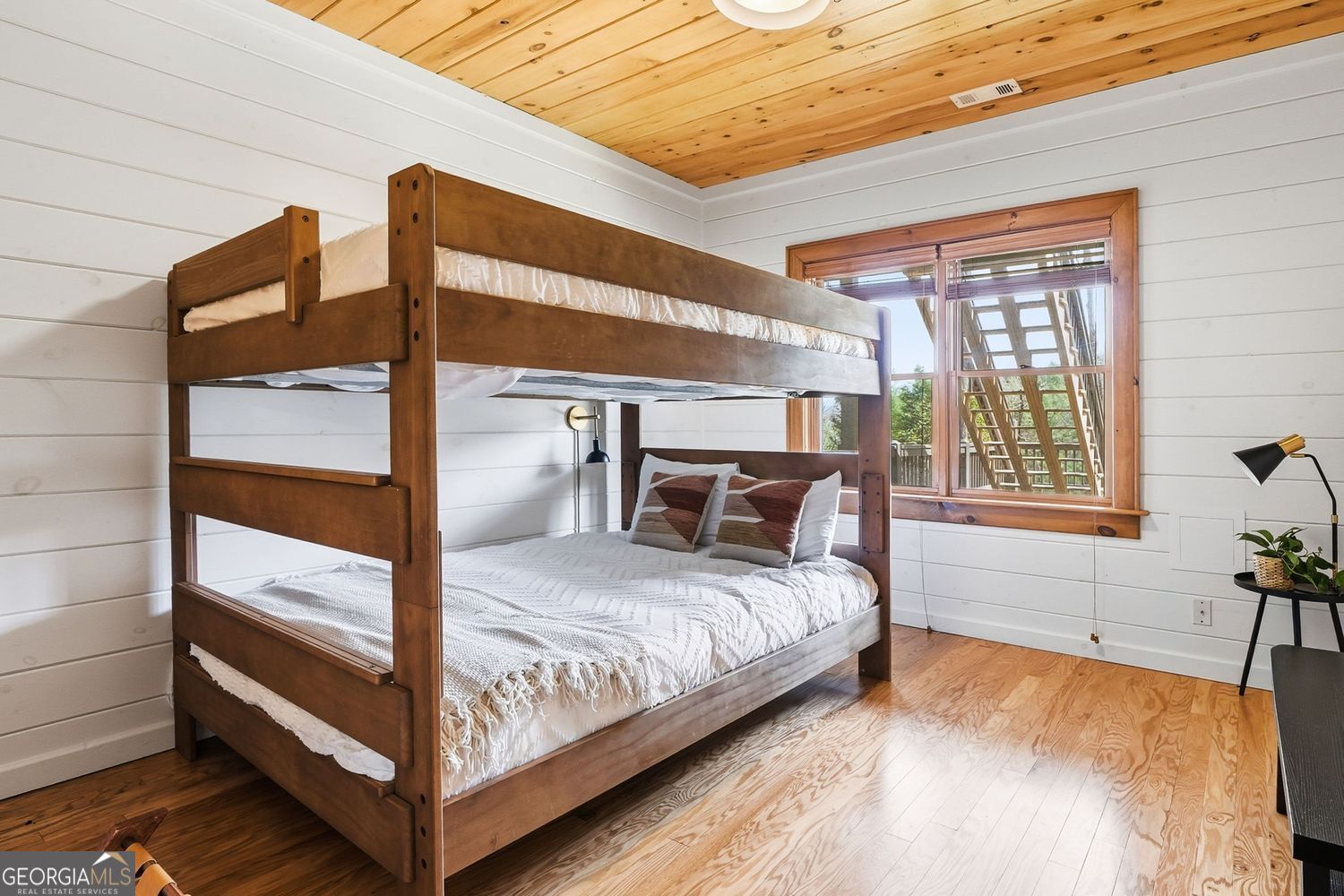 140 Black Oaks Road Cherry Log GA 30522