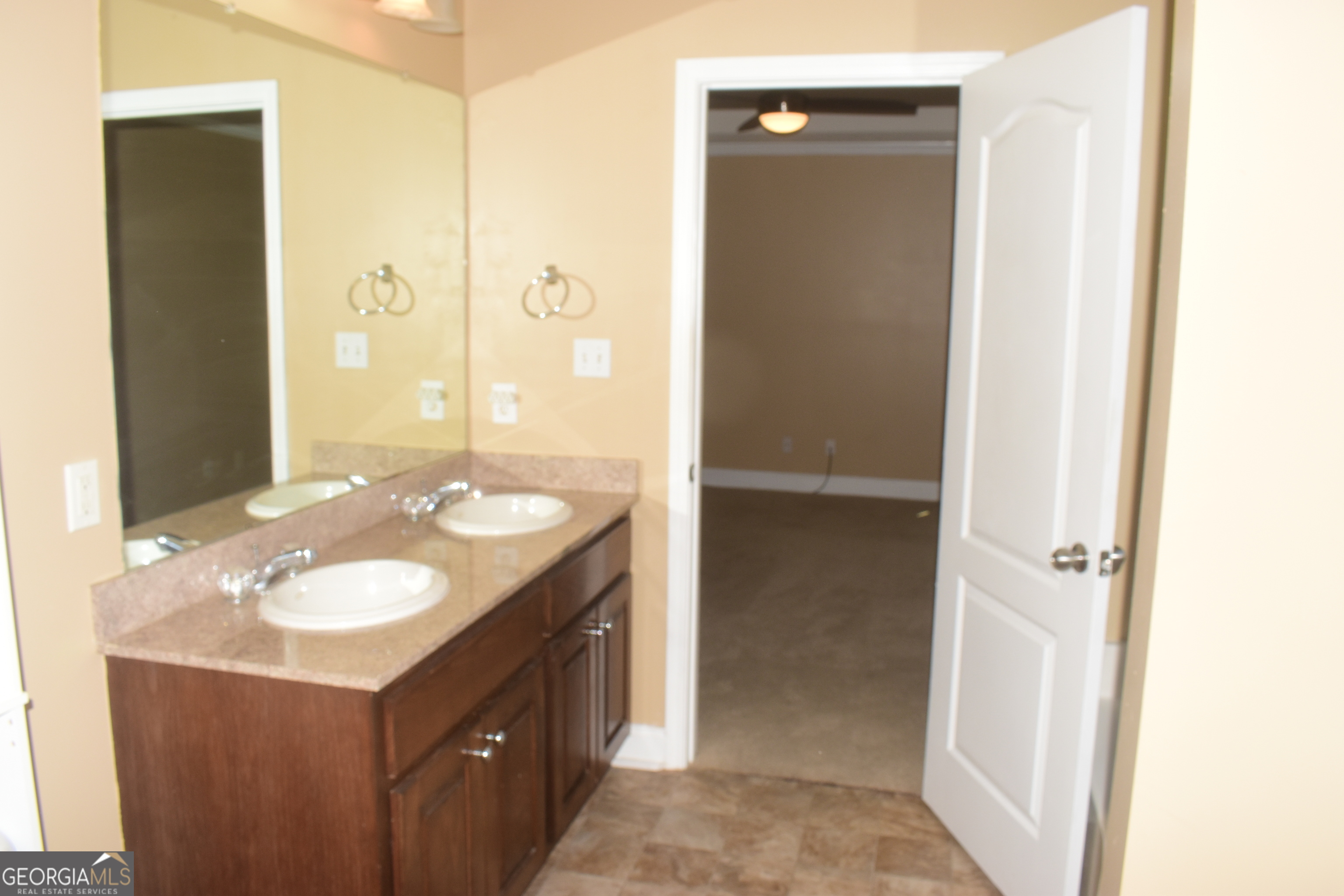 111 Raymond Circle Warner Robins GA 31088