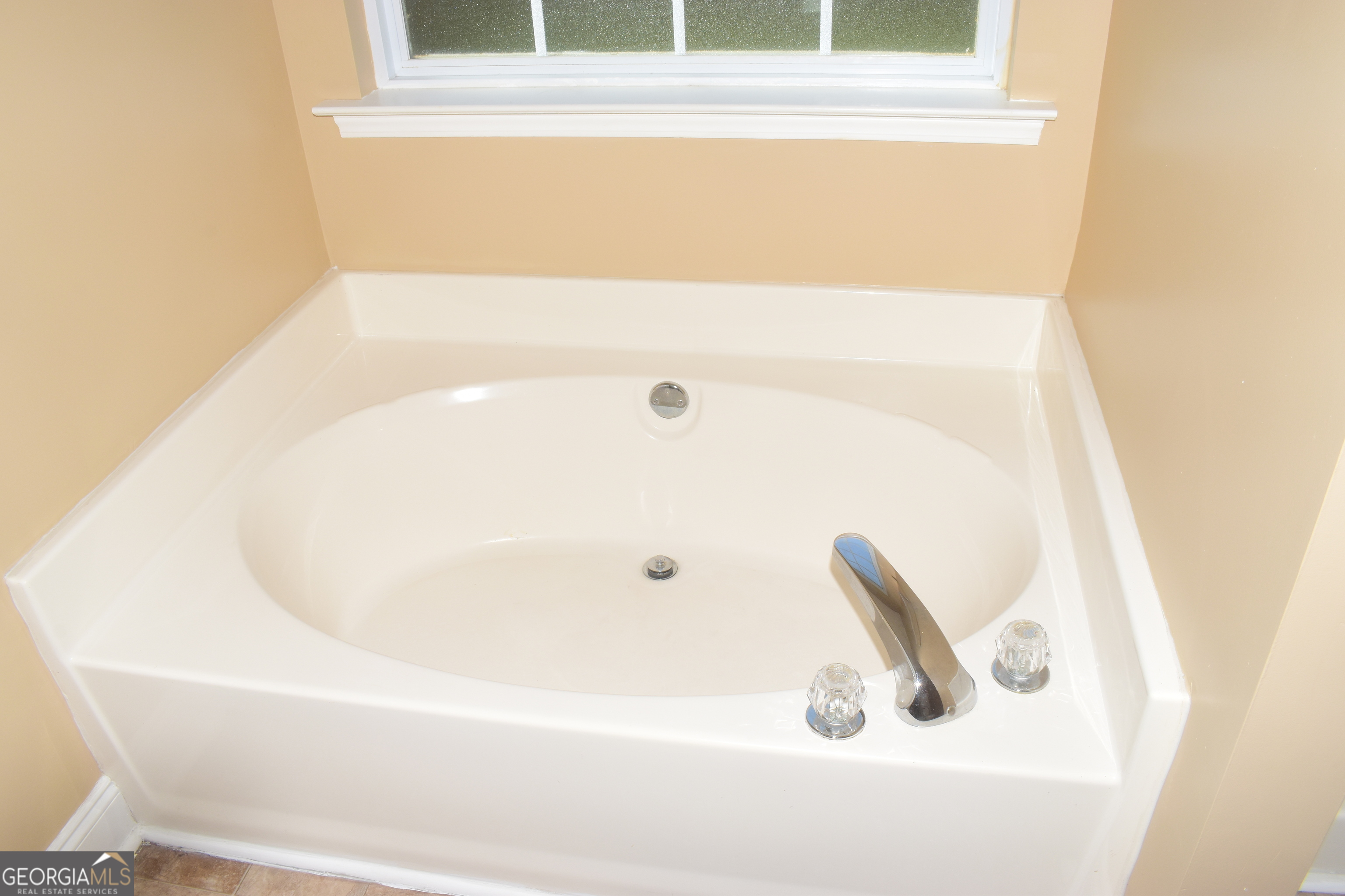 111 Raymond Circle Warner Robins GA 31088