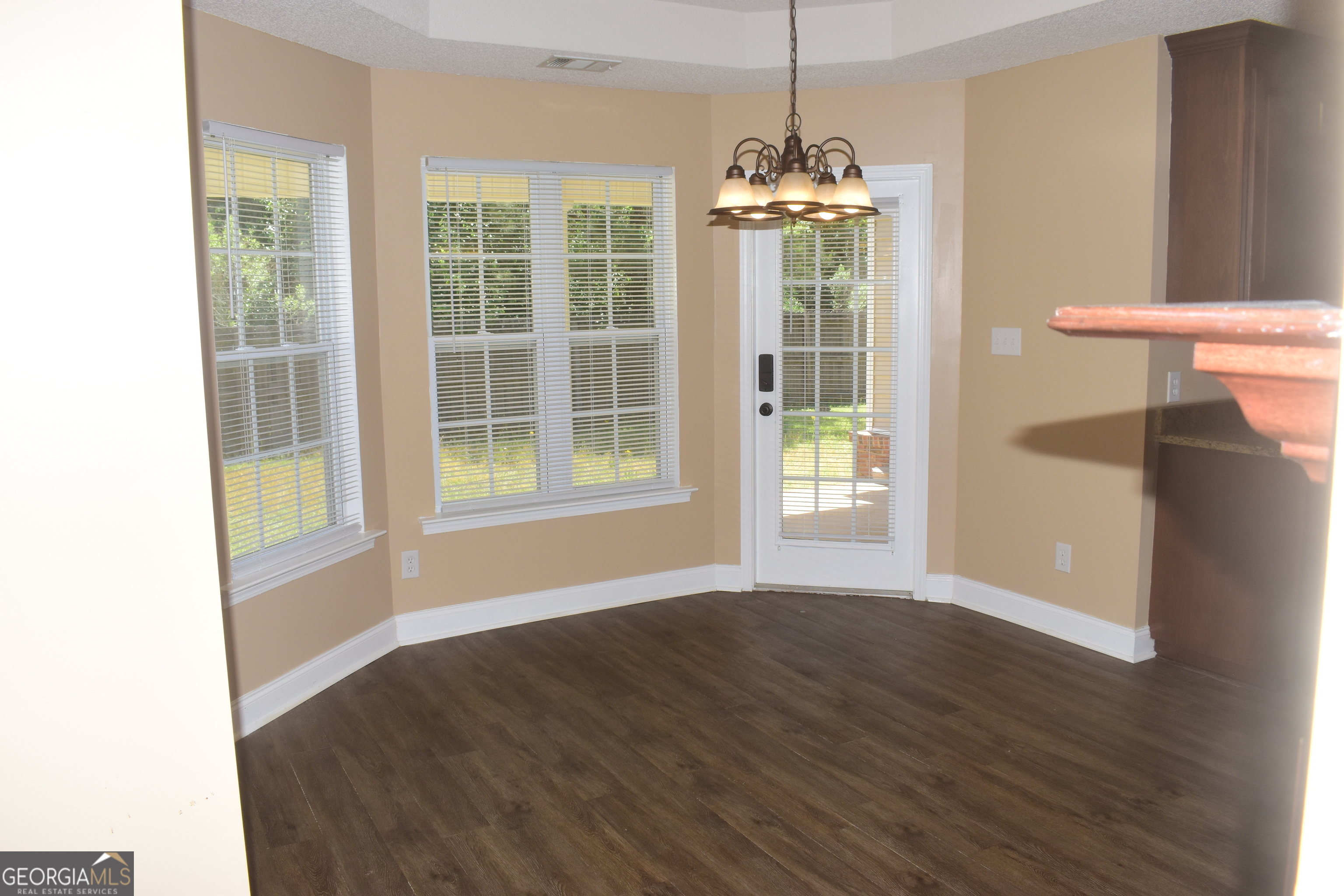 111 Raymond Circle Warner Robins GA 31088