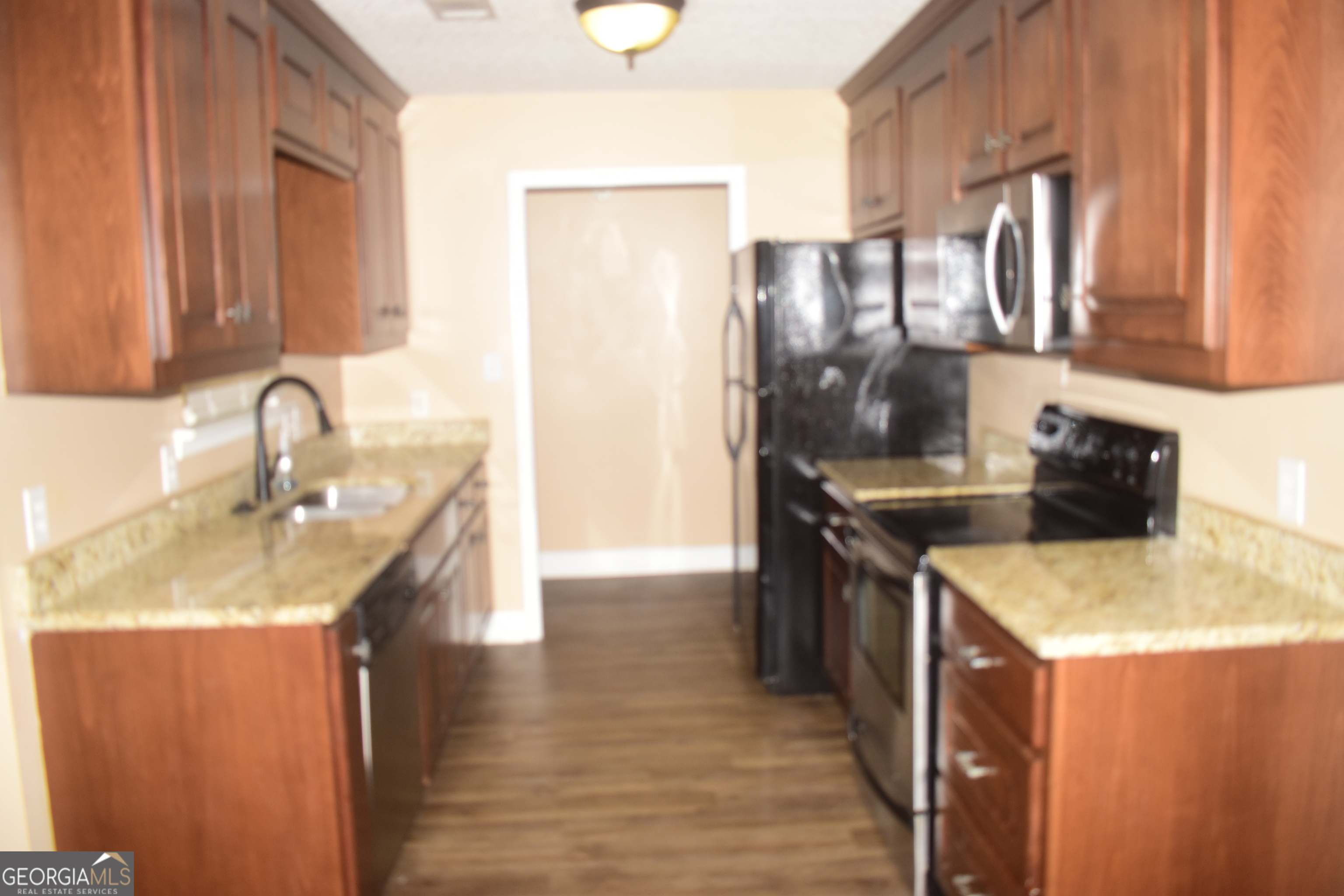 111 Raymond Circle Warner Robins GA 31088