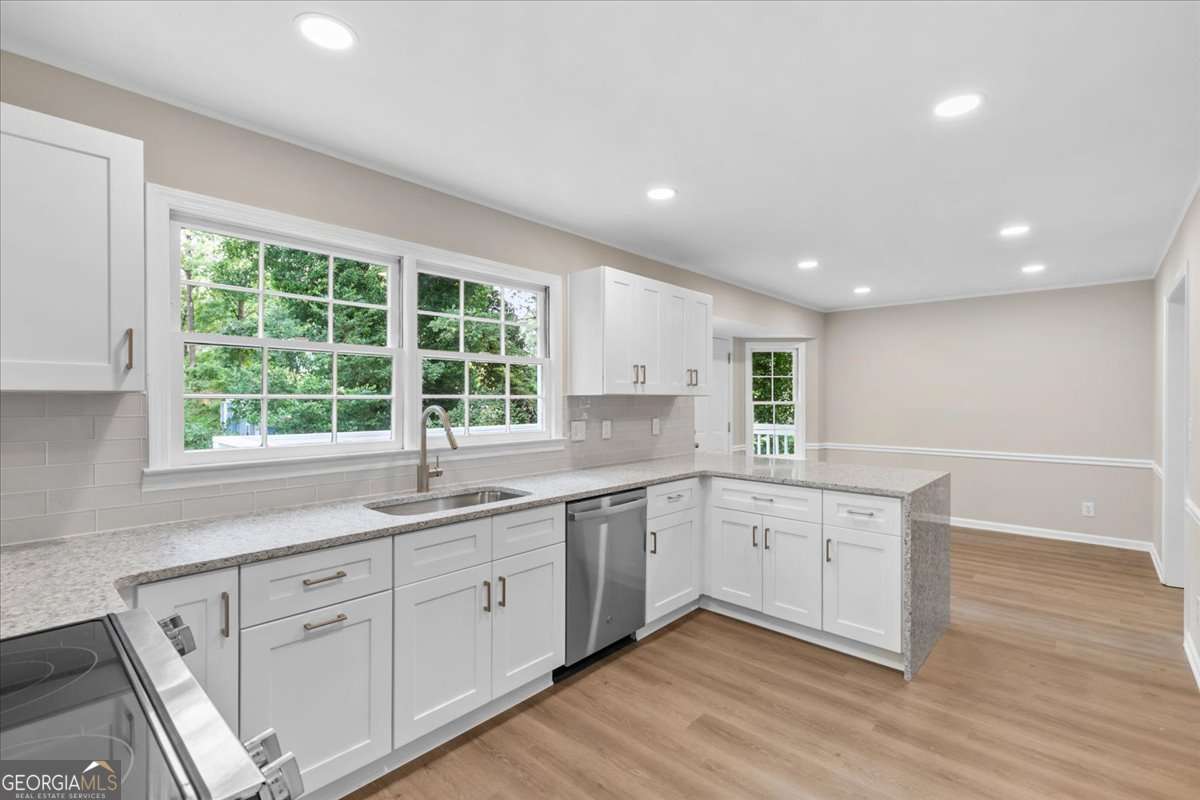 1420 Fieldgreen Overlook Stone Mountain GA 30088
