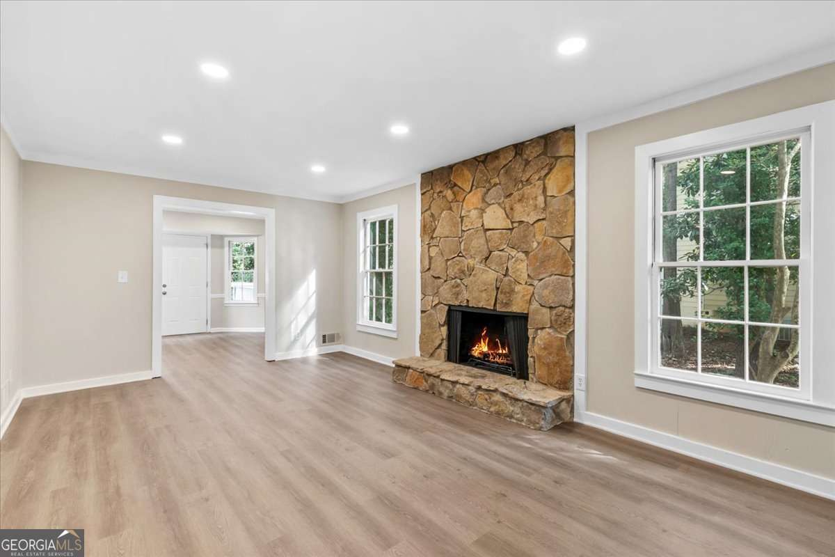 1420 Fieldgreen Overlook Stone Mountain GA 30088