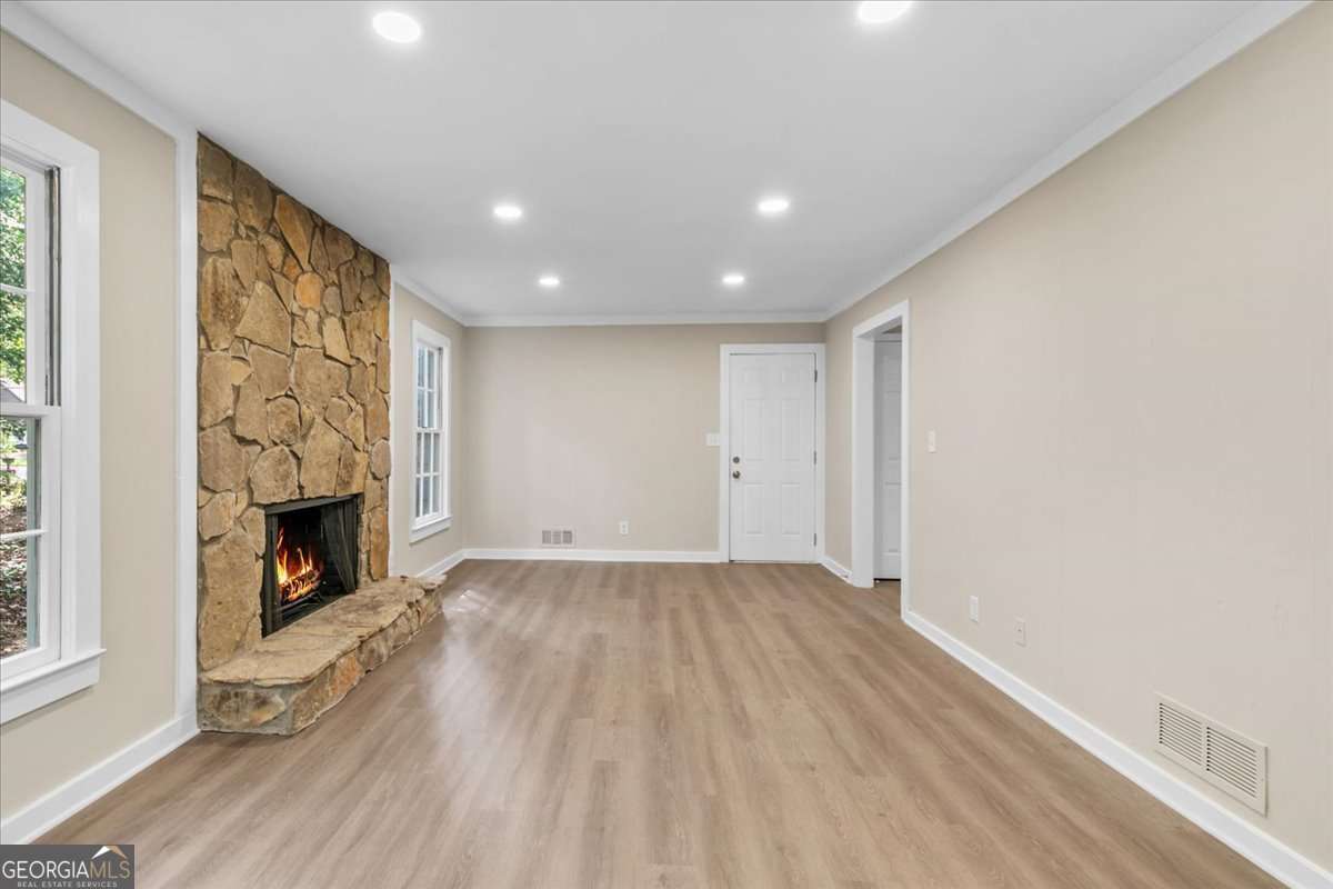 1420 Fieldgreen Overlook Stone Mountain GA 30088