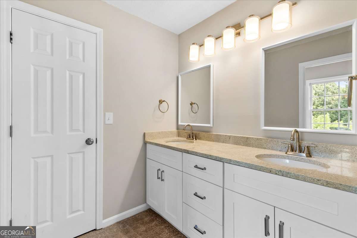 1420 Fieldgreen Overlook Stone Mountain GA 30088