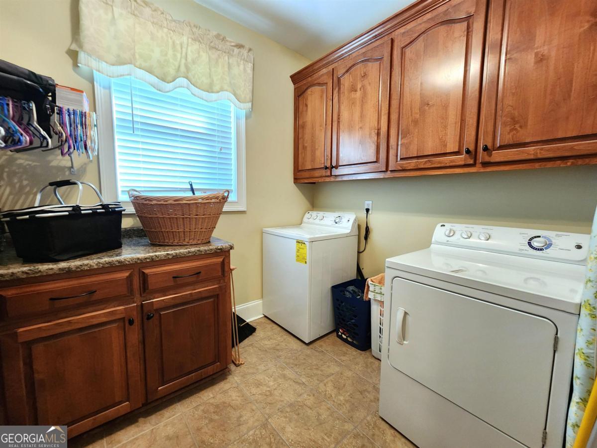 1091 Bouldercrest Way Greensboro GA 30642