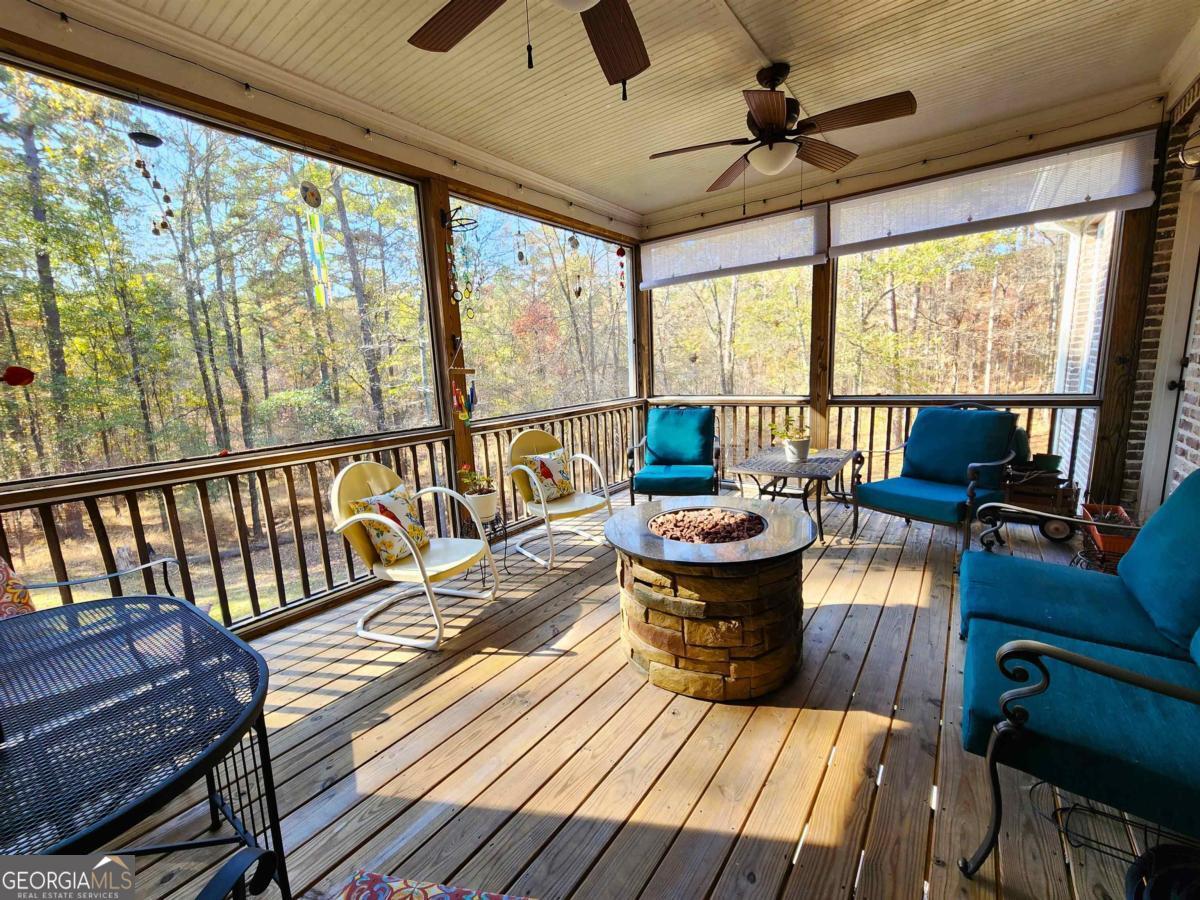 1091 Bouldercrest Way Greensboro GA 30642