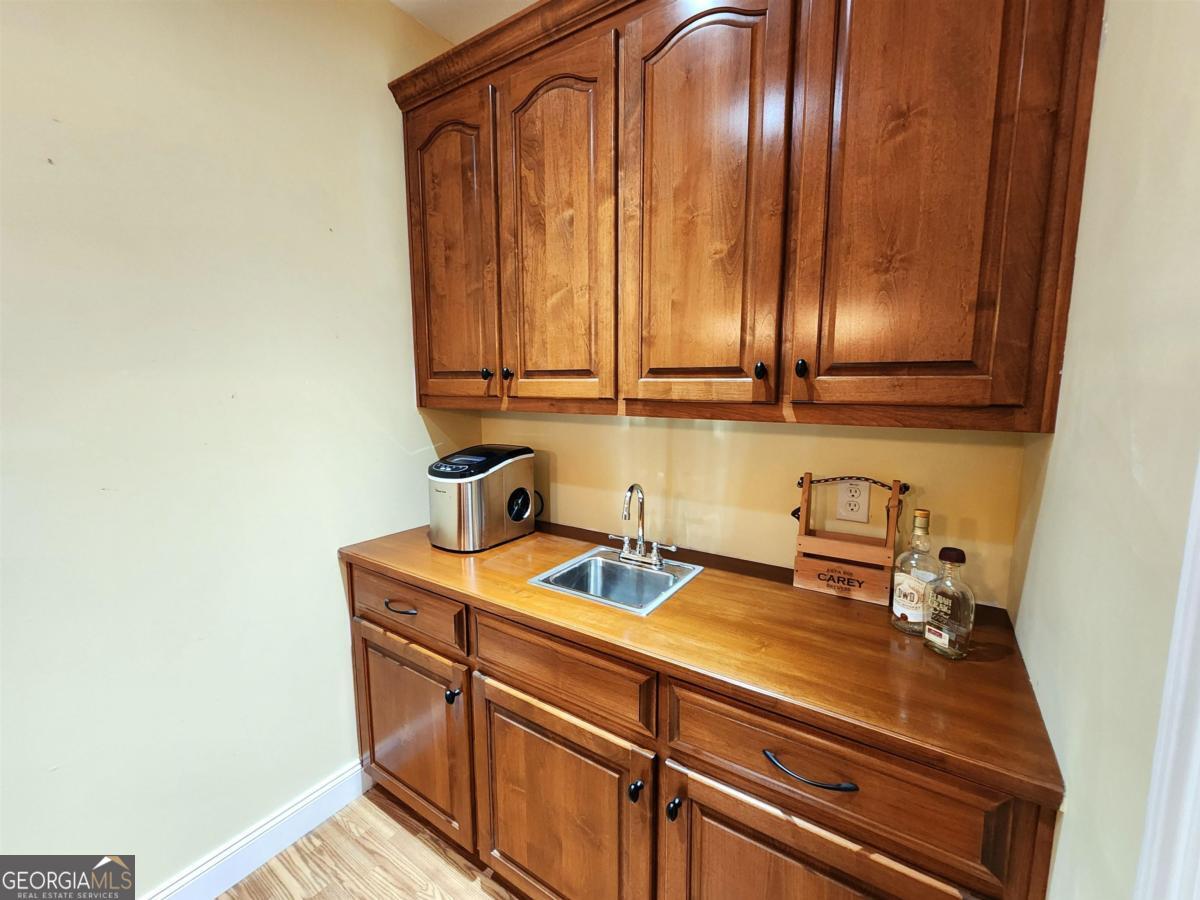 1091 Bouldercrest Way Greensboro GA 30642