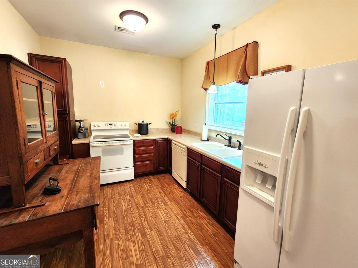 1091 Bouldercrest Way Greensboro GA 30642