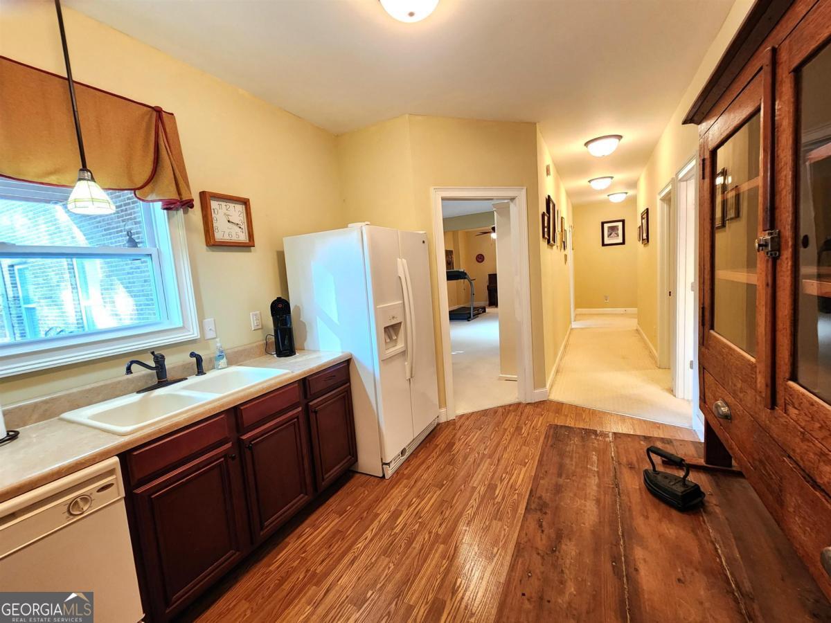 1091 Bouldercrest Way Greensboro GA 30642