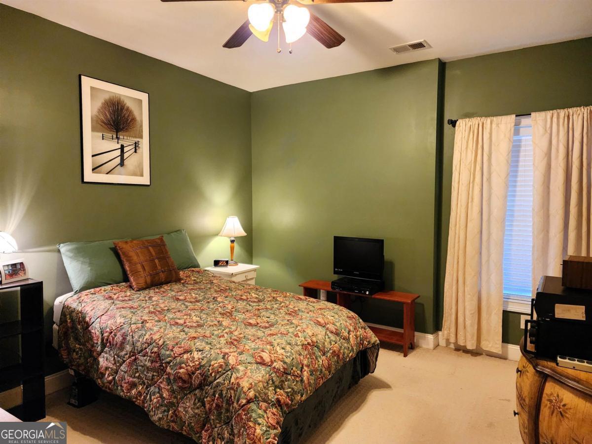 1091 Bouldercrest Way Greensboro GA 30642