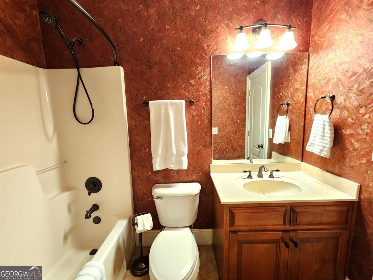 1091 Bouldercrest Way Greensboro GA 30642