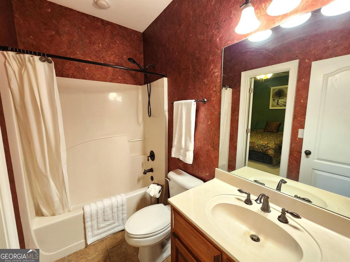 1091 Bouldercrest Way Greensboro GA 30642
