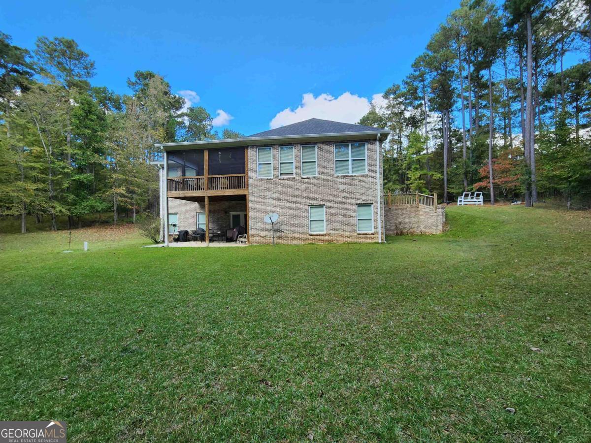 1091 Bouldercrest Way Greensboro GA 30642