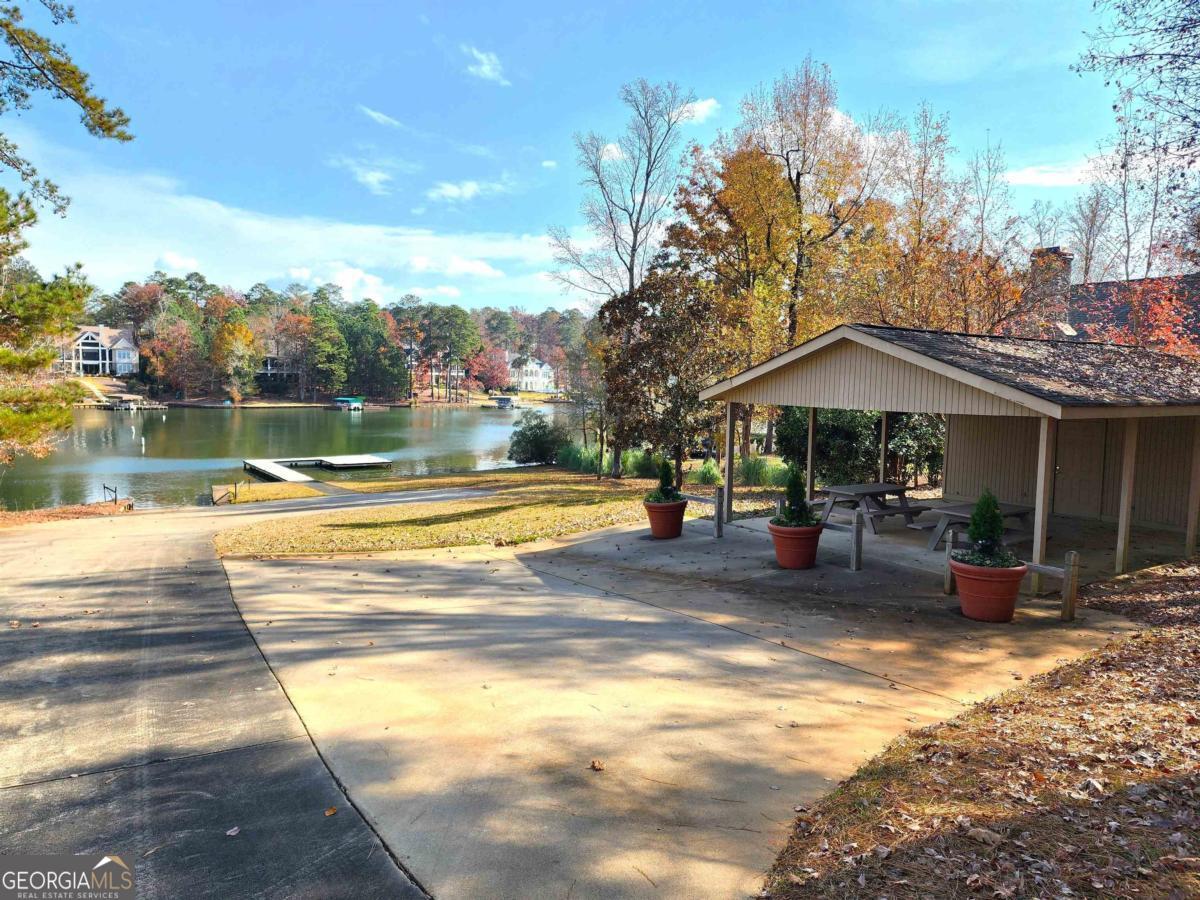 1091 Bouldercrest Way Greensboro GA 30642