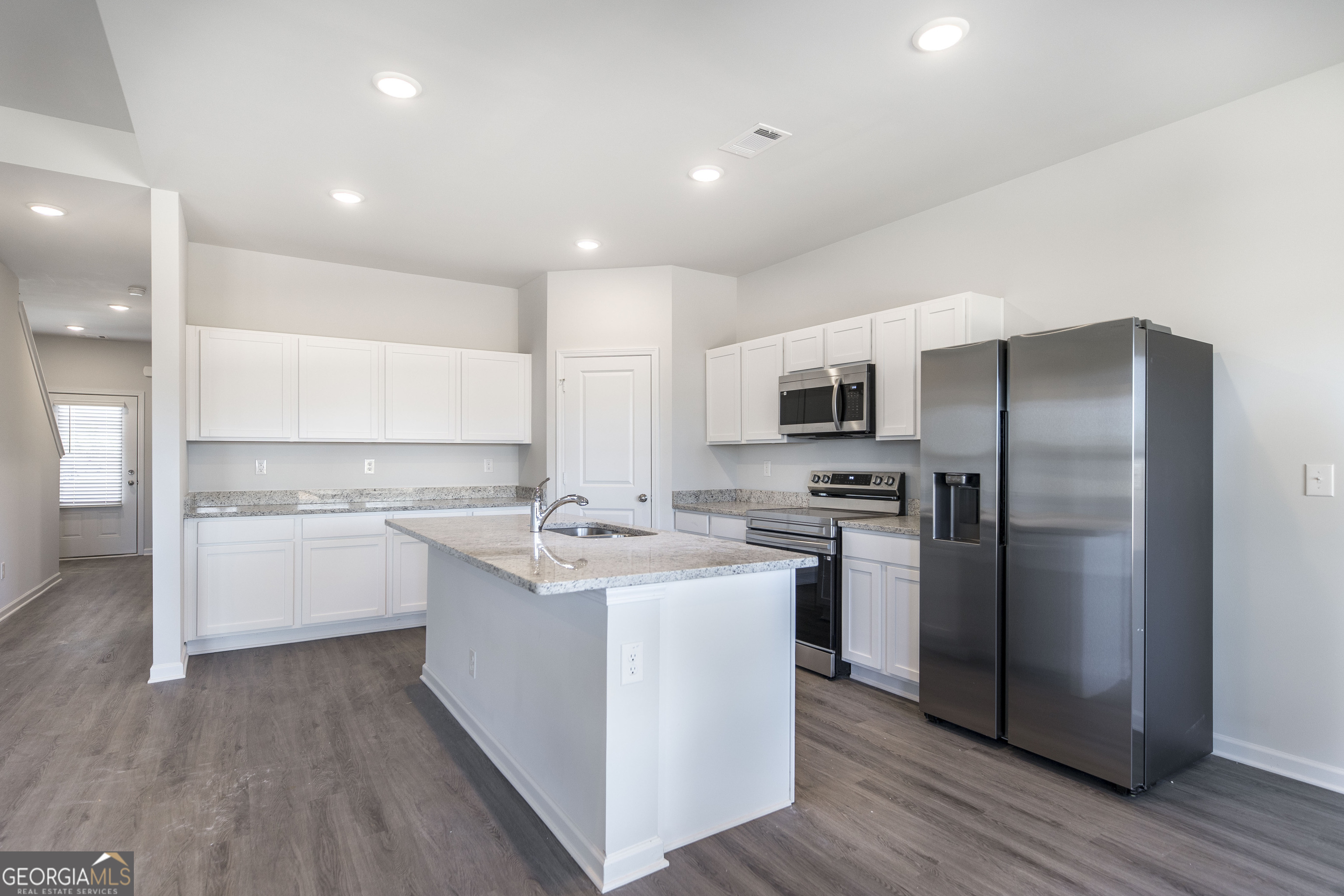 102 Monroe Court Byron GA 31008