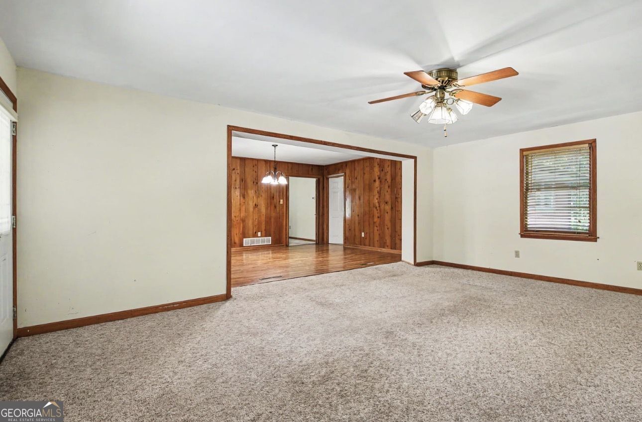 14 N Poplar Street Fairburn GA 30213