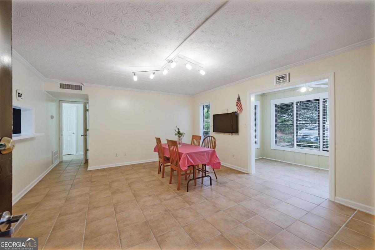 303 Summit North Drive NE Atlanta GA 30324