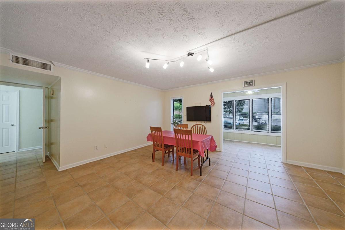 303 Summit North Drive NE Atlanta GA 30324