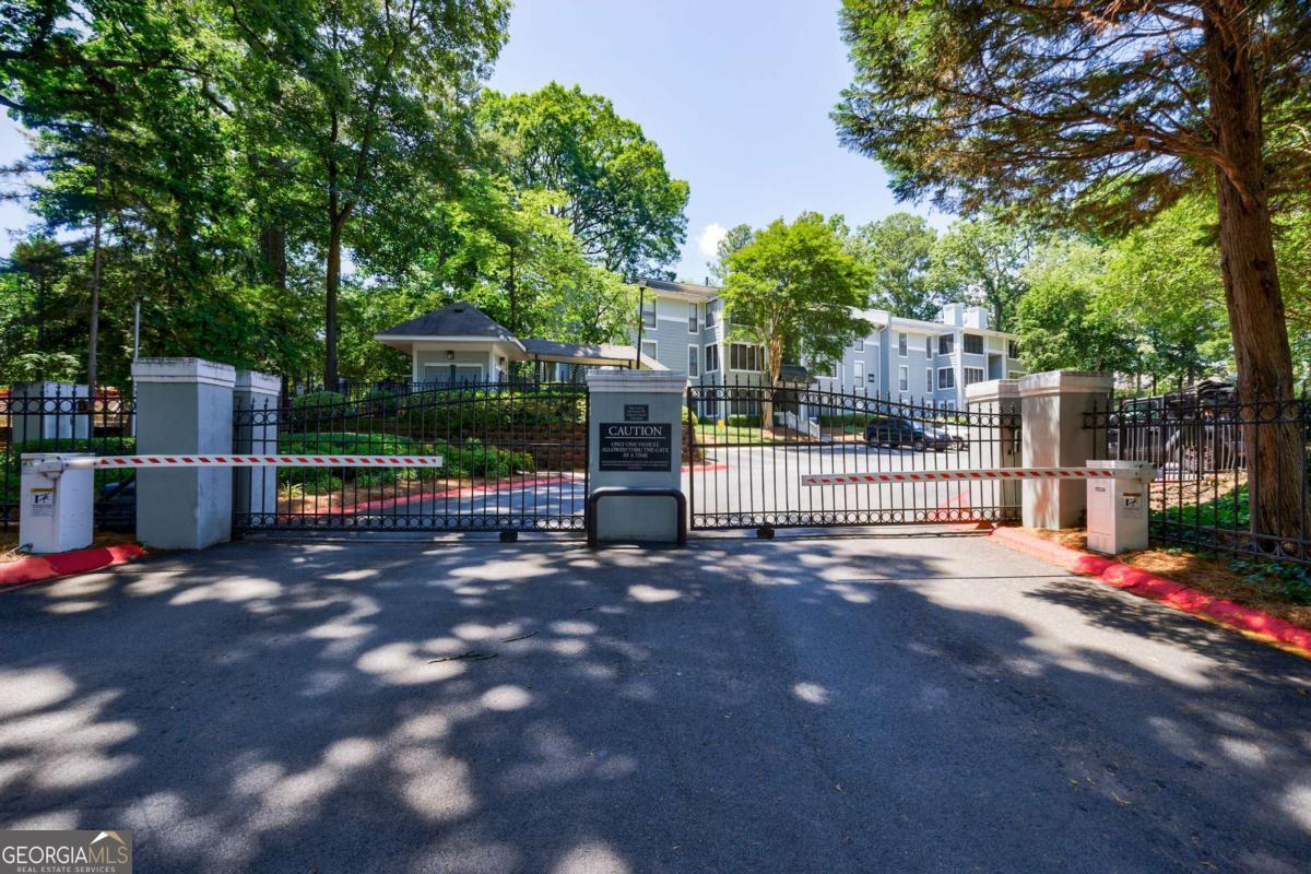 303 Summit North Drive NE Atlanta GA 30324