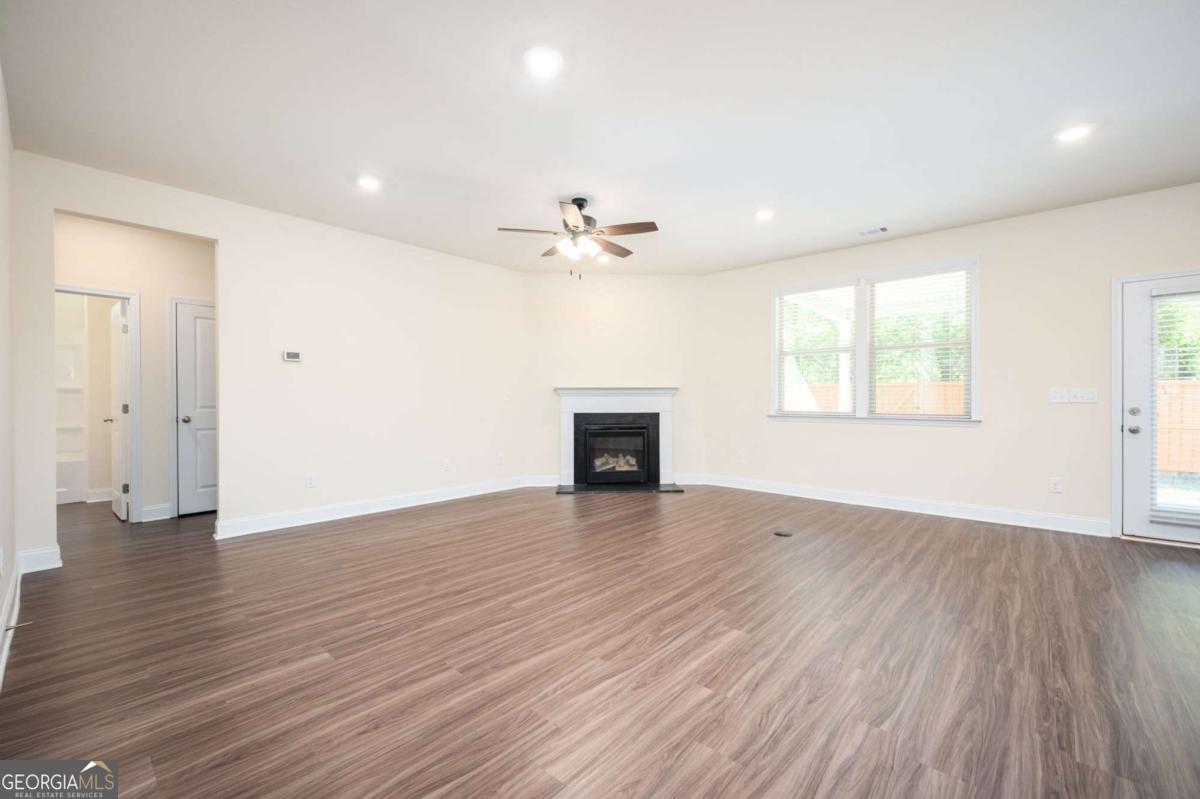 228 Gallant Fox Way Acworth GA 30102