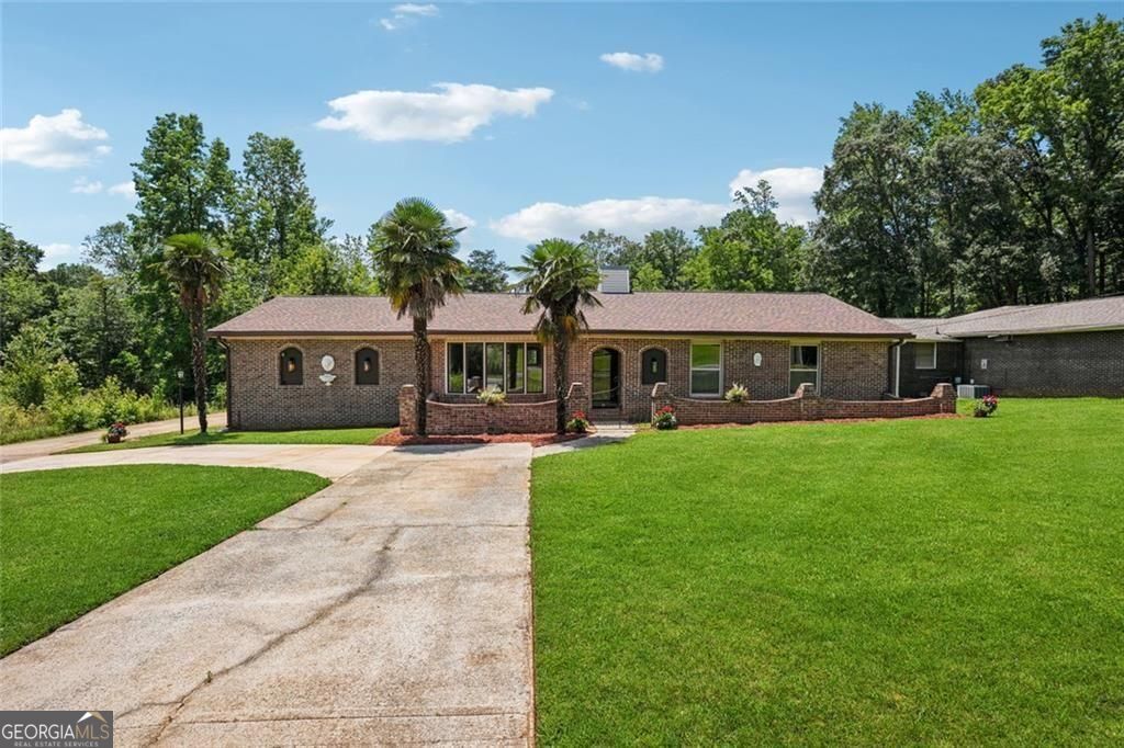 12 Windsor Way Newnan GA 30263