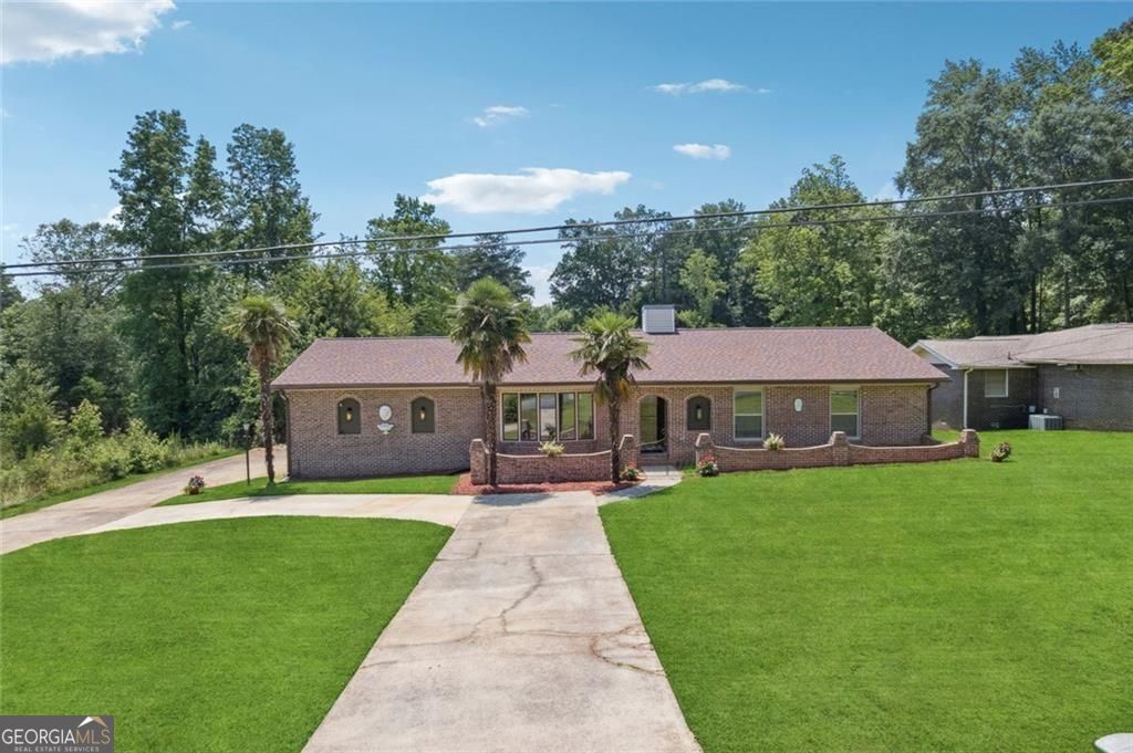 12 Windsor Way Newnan GA 30263