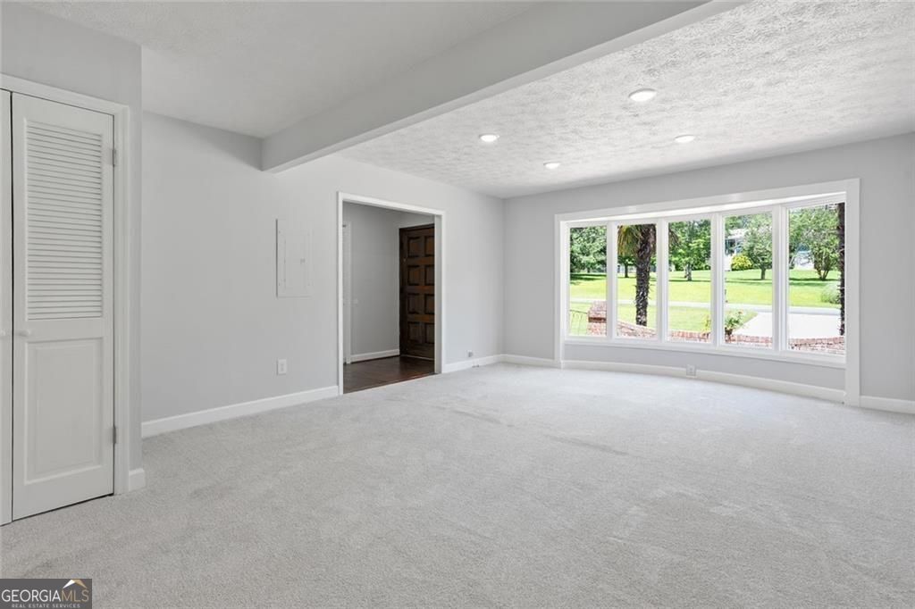12 Windsor Way Newnan GA 30263