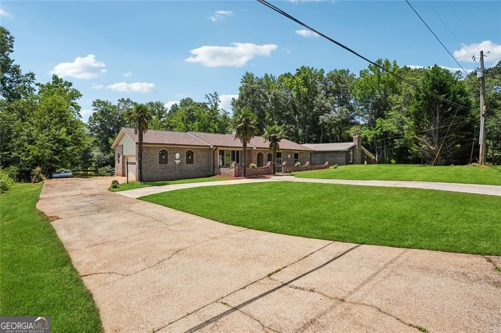 12 Windsor Way Newnan GA 30263