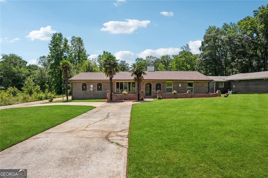 12 Windsor Way Newnan GA 30263