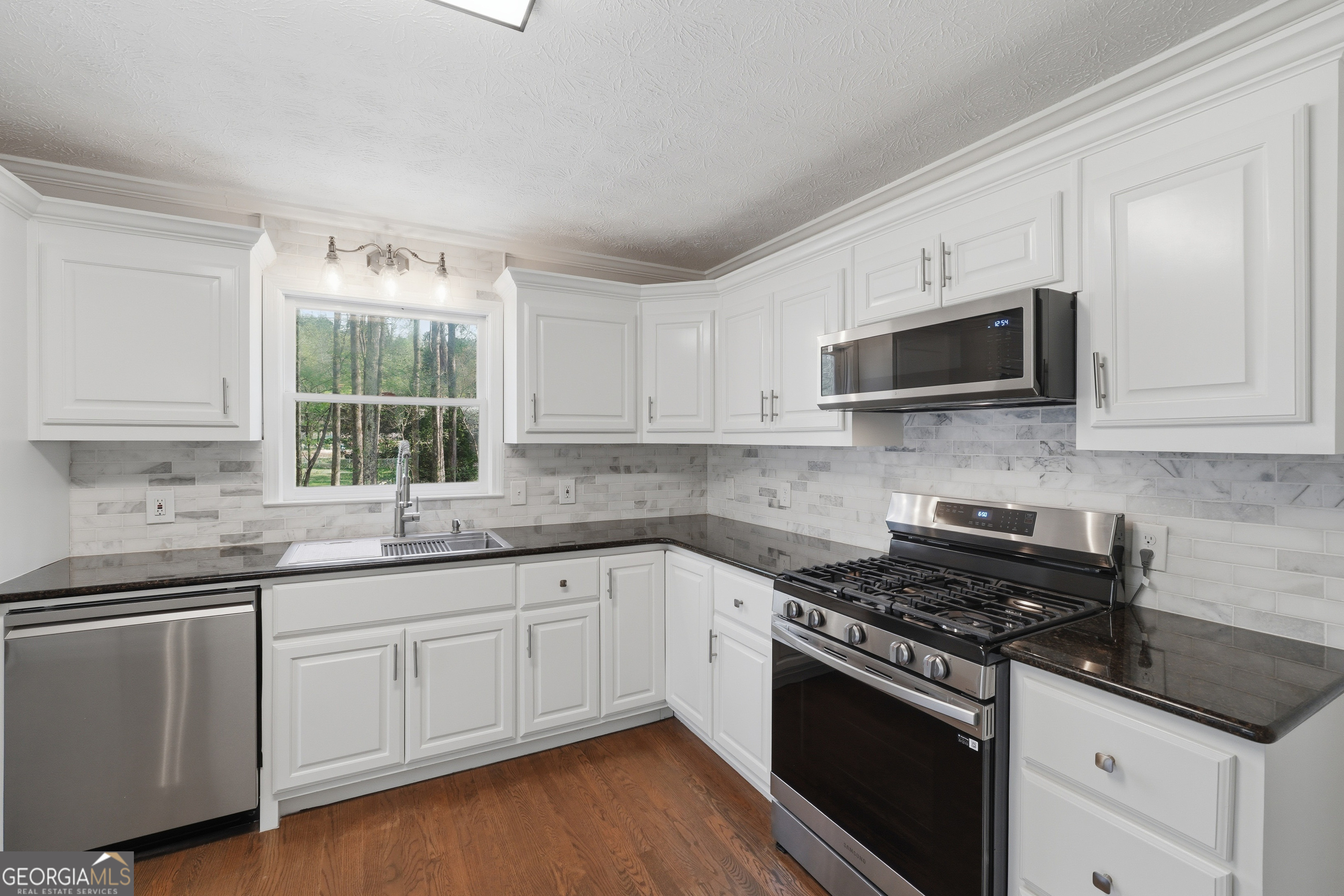 428 Deer Creek Trail Hoschton GA 30548