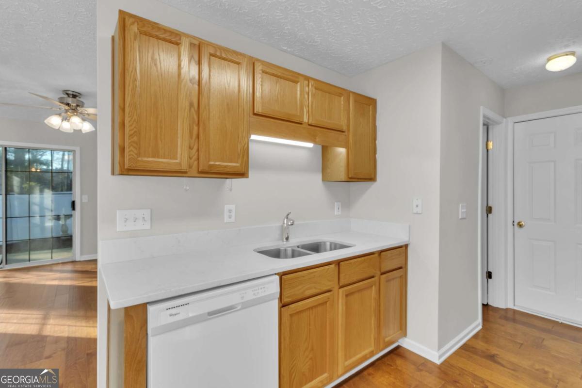 1050 Daventry Crossing Woodstock GA 30188
