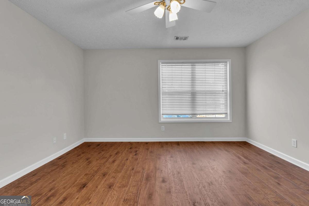 1050 Daventry Crossing Woodstock GA 30188