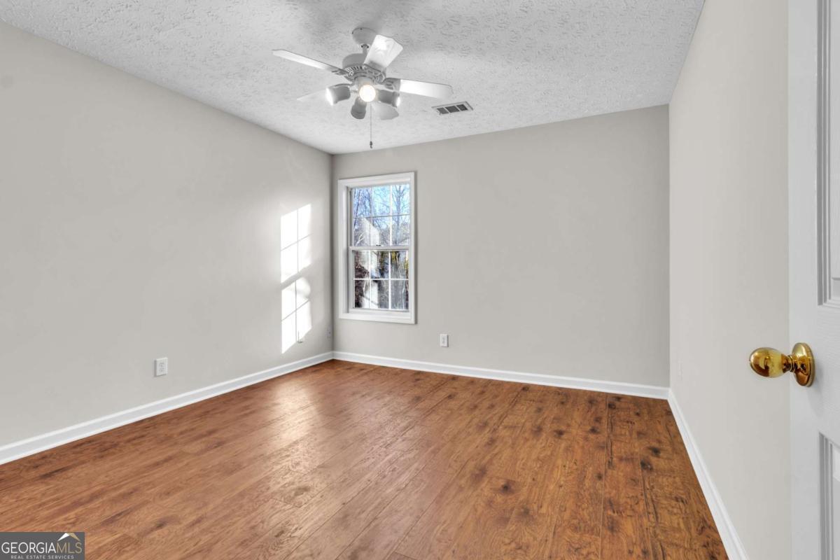1050 Daventry Crossing Woodstock GA 30188
