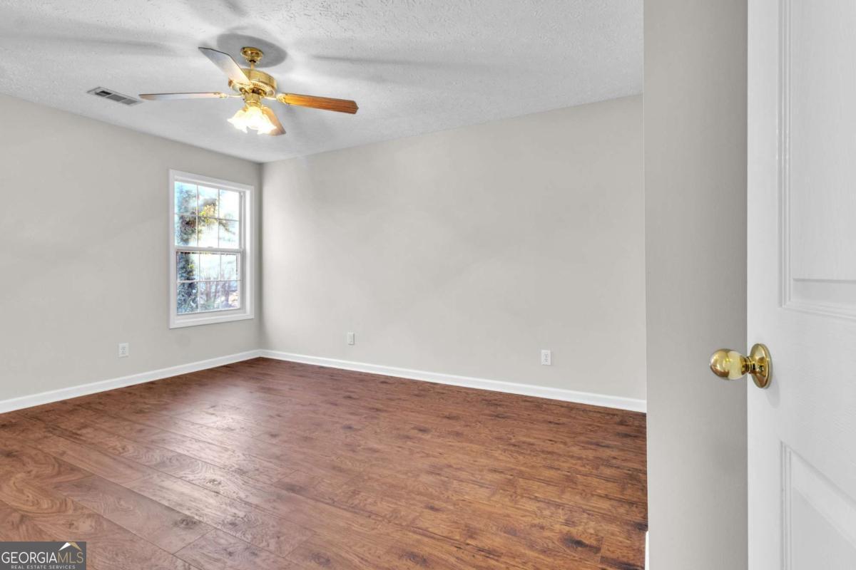 1050 Daventry Crossing Woodstock GA 30188