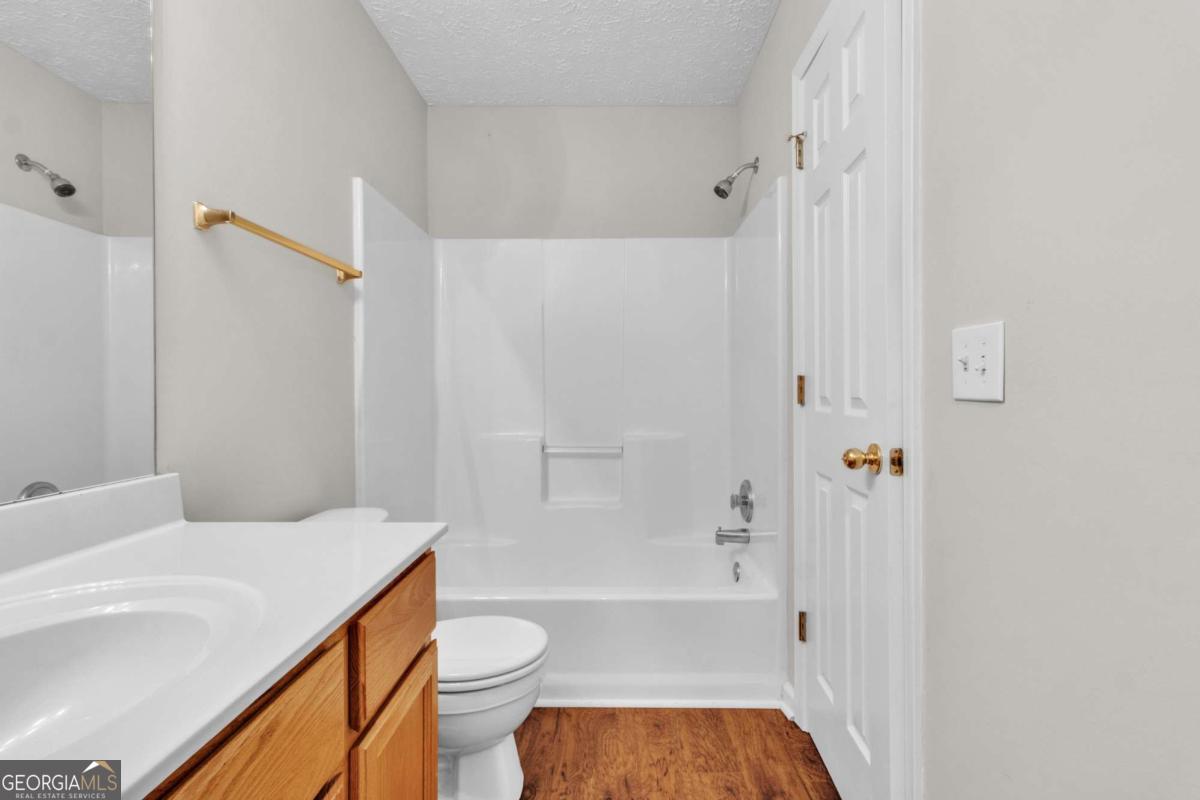 1050 Daventry Crossing Woodstock GA 30188