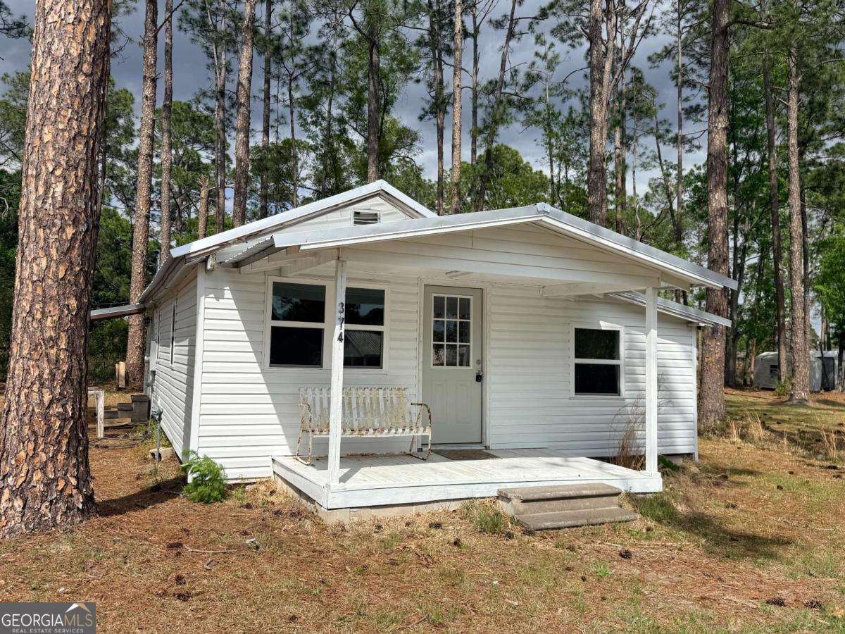 374 Patterson Street Baxley GA 31513