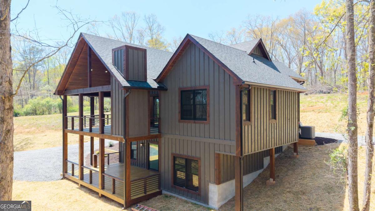 1038 Bluebird Road Mineral Bluff GA 30559