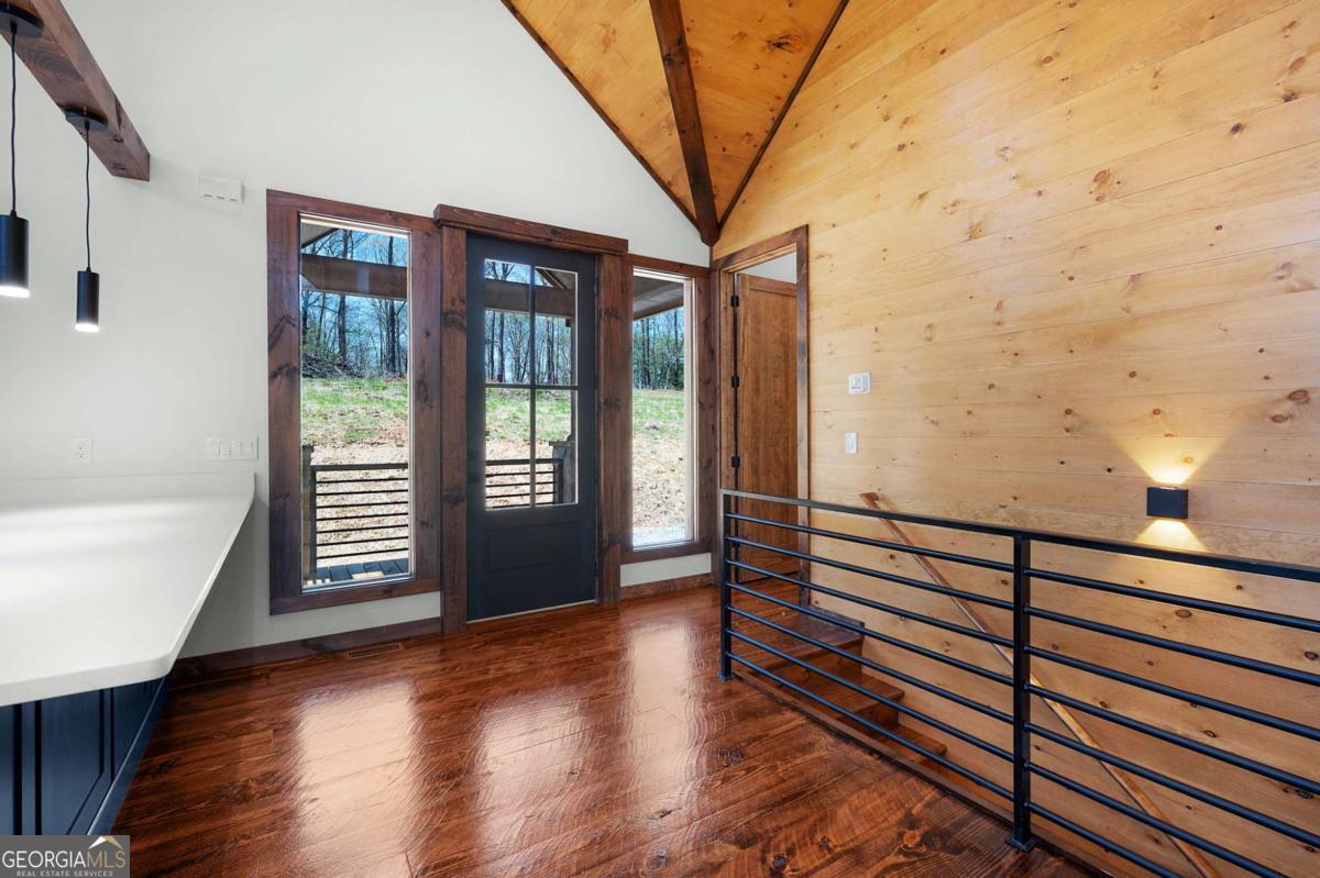 1038 Bluebird Road Mineral Bluff GA 30559