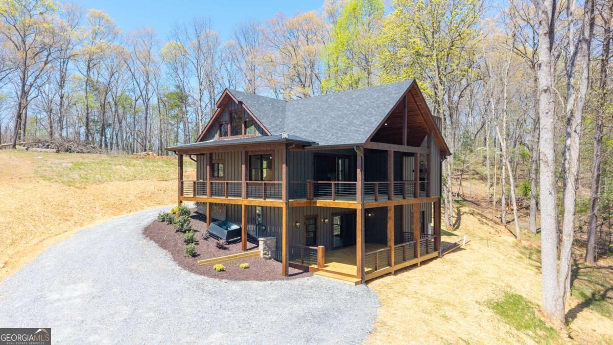 1038 Bluebird Road Mineral Bluff GA 30559