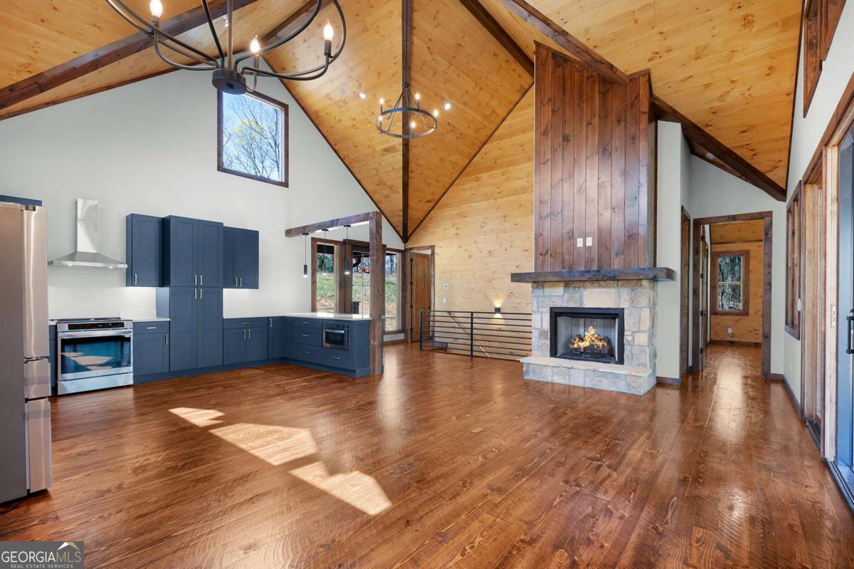 1038 Bluebird Road Mineral Bluff GA 30559