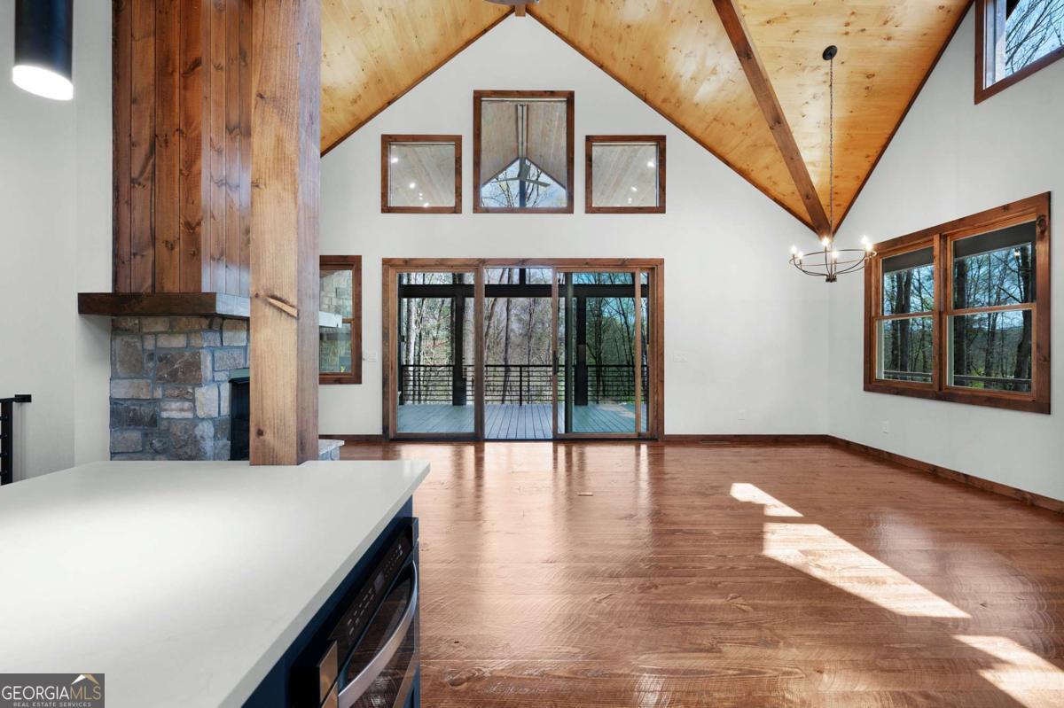 1038 Bluebird Road Mineral Bluff GA 30559