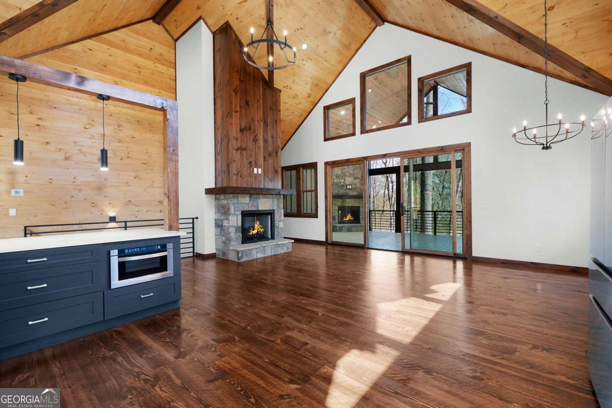 1038 Bluebird Road Mineral Bluff GA 30559