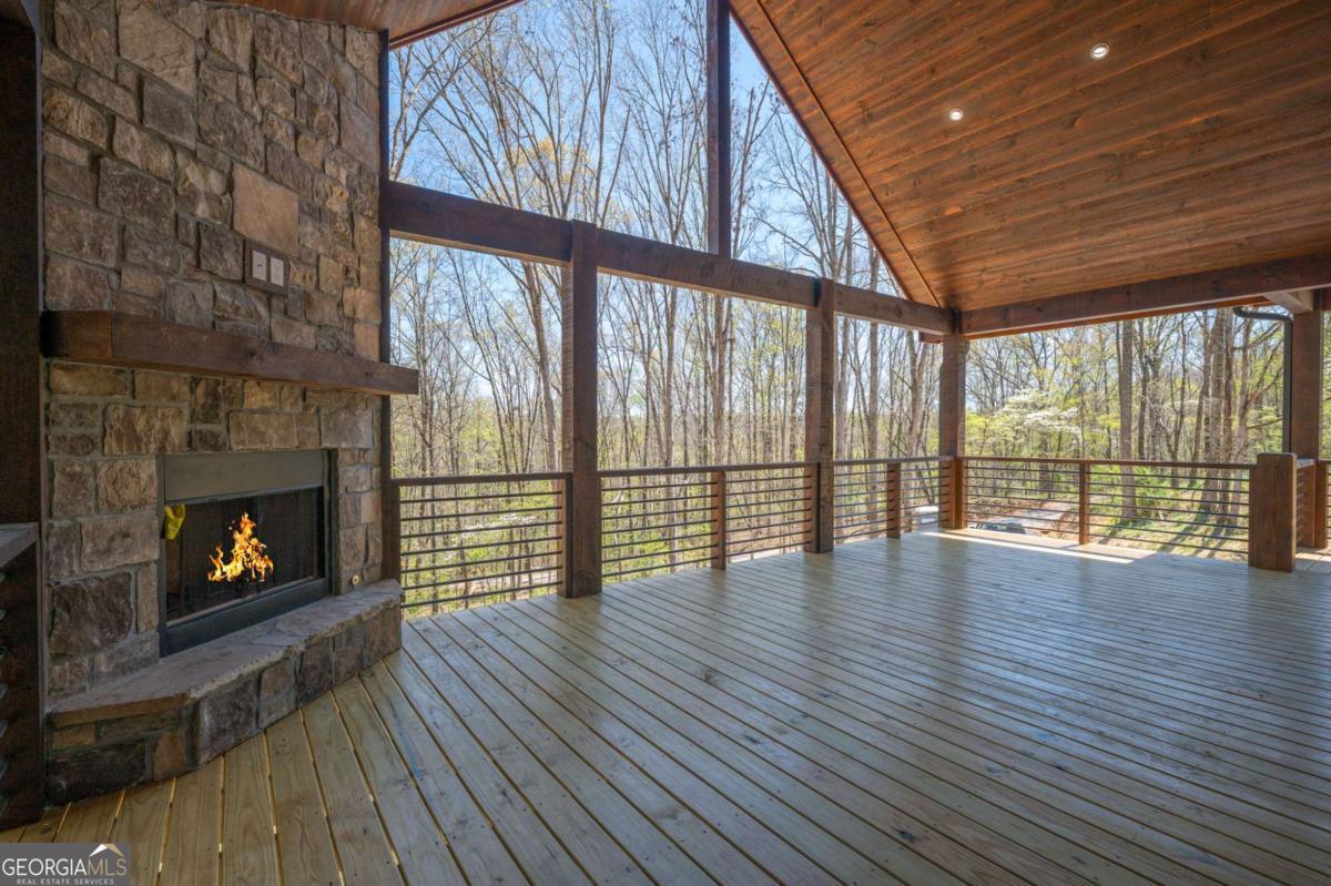 1038 Bluebird Road Mineral Bluff GA 30559