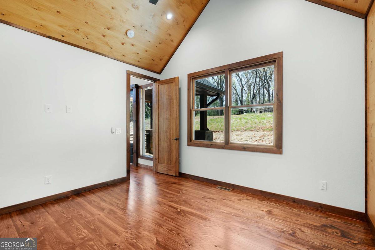 1038 Bluebird Road Mineral Bluff GA 30559