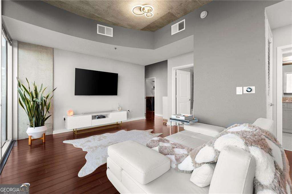 3324 Peachtree Road NE Atlanta GA 30326