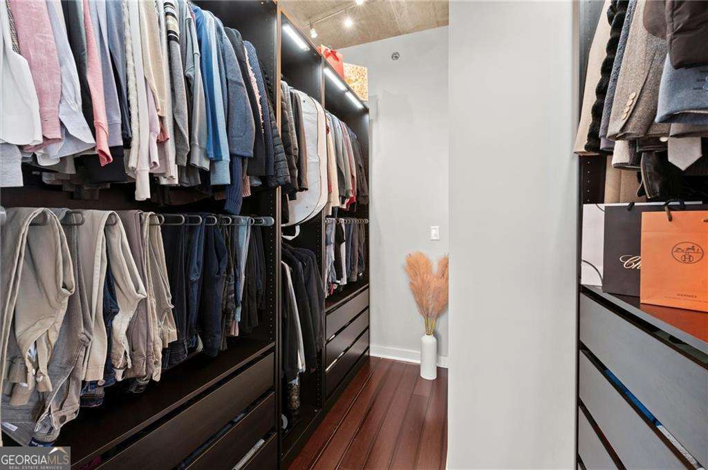 3324 Peachtree Road NE Atlanta GA 30326